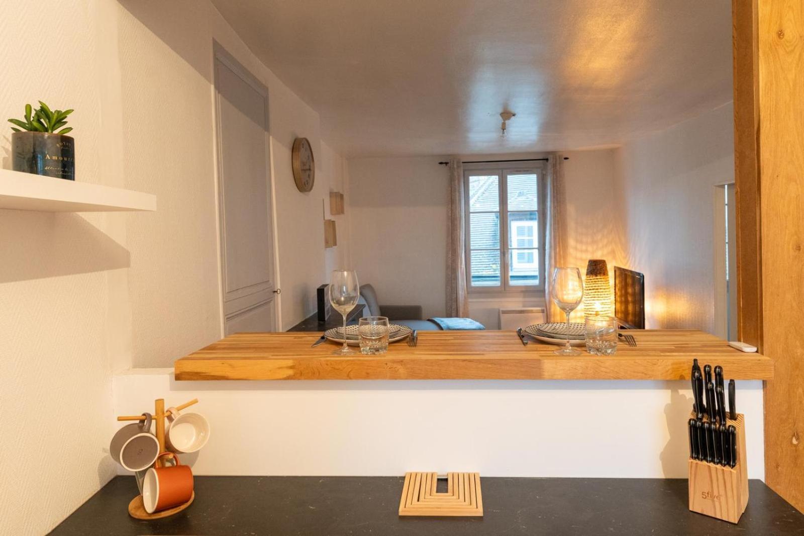 Appartement Au Coeur De Senlis Senlis  Ngoại thất bức ảnh